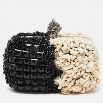 Pre Owned Alexander McQueen Black/Beige Beads Embellished Skull Box Clutch