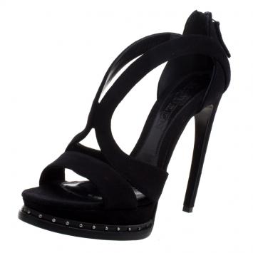 مملوكة مسبقًا Alexander McQueen Black Suede Armadillo Studded Platform Sandals Size 39.5