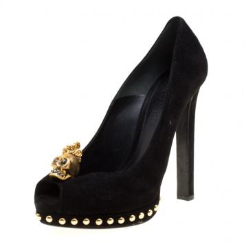 Pre Owned Alexander McQueen Black Suede Crystal Embellished Skull Peep Toe Platform Pumps Size 38.5