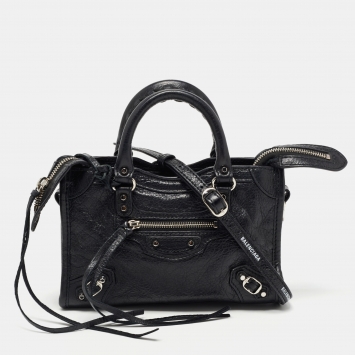 Pre Owned Balenciaga Black Leather Nano Classic City Bag