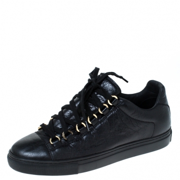 Pre Owned Balenciaga Black Crinkled Leather Arena Low Cut Sneakers Size 37