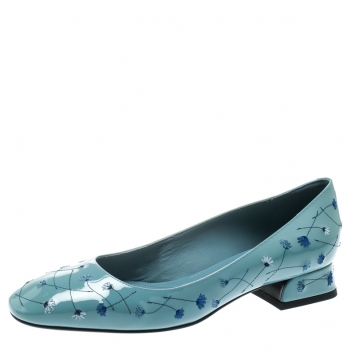 Pre Owned Bottega Veneta Powder Blue Floral Embroidered Patent Leather Pumps Size 36.5