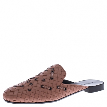 Pre Owned Bottega Veneta Beige Intreciatto Leather Mules Size 39