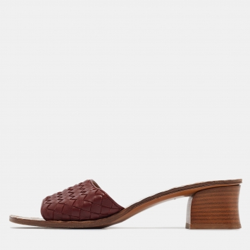 Pre Owned Bottega Veneta Burgundy Intrecciato Leather Slides Size 38