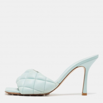 Pre Owned Bottega Veneta Light Blue Quilted Leather Slide Sandals Size 39