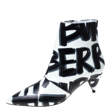 Pre Owned Burberry White/Black Leather Wilsbeck Ankle Boots Size 40