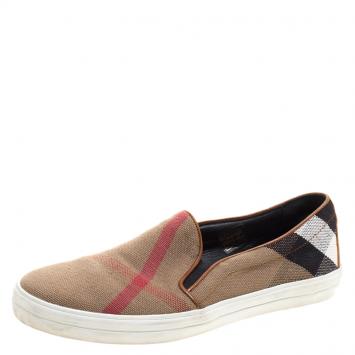 Pre Owned Burberry Beige Novacheck Canvas Slip On Sneakers Size 40
