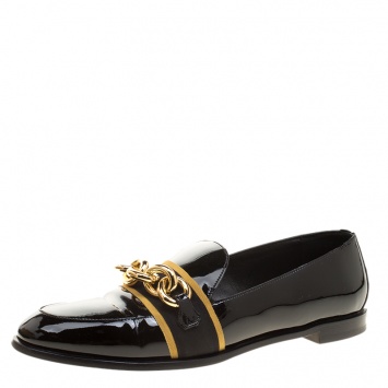Pre Owned Burberry Black Patent Leather Chain Detail Loafers Size 38
