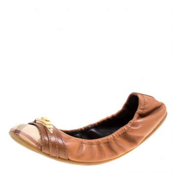 Pre Owned Burberry Brown Leather and Nova Check Canvas Drayton Twistlock Scrunch Ballet Flats Size 38.5