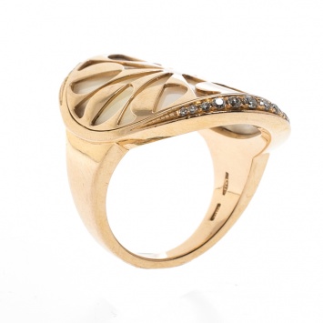 Pre Owned Bvlgari Intarsio Diamond Mother of Pearl 18K Rose Gold Ring 