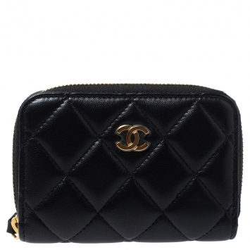 Pre Owned Chanel Black Quilted Leather Zip Around Coin Purse