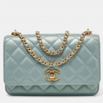 Pre Owned Chanel Pearl Light Green Quilted Leather Wallet on Chain 