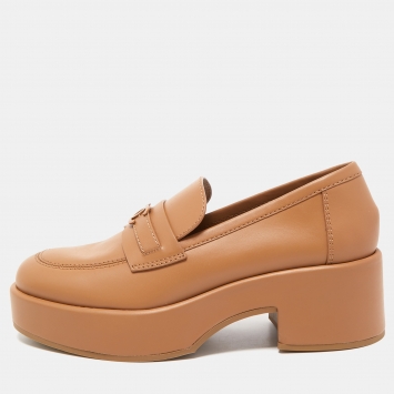 Pre Owned Chanel Brown Leather CC Platform Loafers Size 39.5