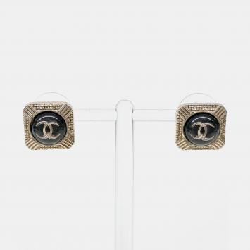 Pre Owned Chanel CC Black/Gold Earrings