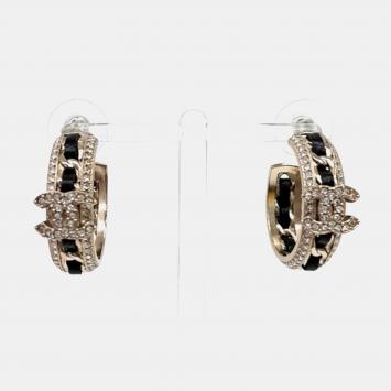 مملوكة مسبقًا Chanel Gold Tone Earrings