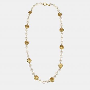 Pre Owned Chanel Vintage Collection 25 Gold -Tone Metal Faux Pearl Caged CC Filigree Disc Station Necklace