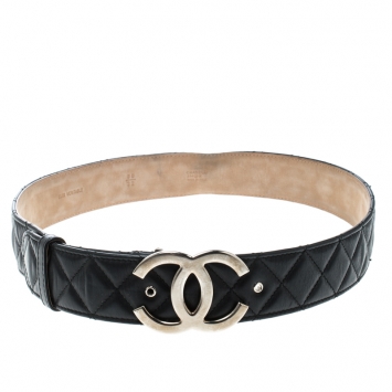Pre Owned Chanel Black Quilted Leather CC Buckle Belt 80cm