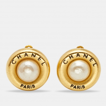 Pre Owned Chanel Vintage Gold Tone Faux Pearl Round Clip On Earrings