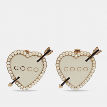 Pre Owned Chanel Coco Faux Pearl Enamel Gold Tone Clip On Earrings