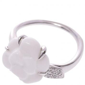 Pre Owned Chanel White Ceramic Camellia Ring Size 48