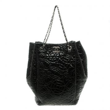 Pre Owned Chanel Black Patent Vinyl Rock In Moscow Tote