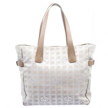 Pre Owned Chanel Beige Nylon Large CC Logo Travel Line Tote