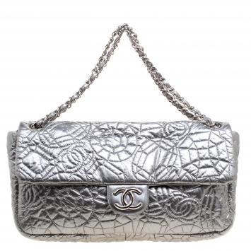 Pre Owned Chanel Silver Patent Vinyl Graphic Edge Classic Flap Bag