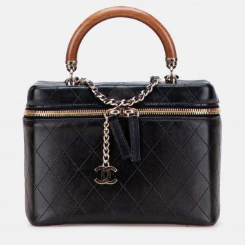 Pre Owned Chanel Black Large Quilted Lambskin Knock On Wood Vanity Case