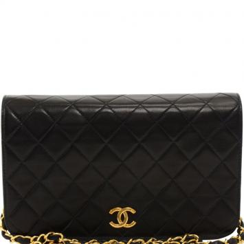 مملوكة مسبقًا Chanel Black Quilted Leather Vintage Flap Bag