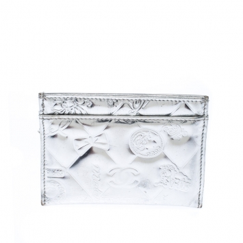 Pre Owned Chanel Silver Patent Leather Lucky Symbols Card Holder