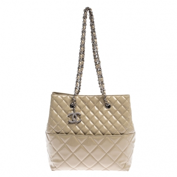 Pre Owned Chanel Beige Quilted Patent Leather In the Business North/South Bag