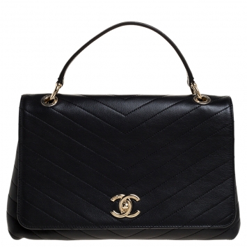 مملوكة مسبقًا Chanel Black Chevron Leather Medium Chic Flap Bag