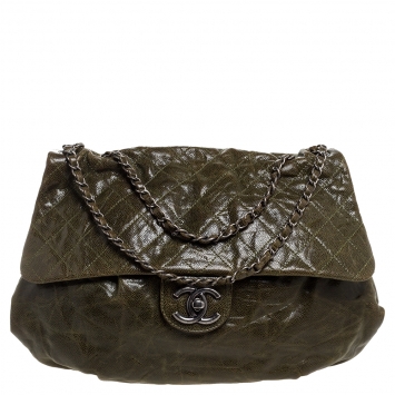 Pre Owned Chanel Green Quilted Glazed Caviar Leather Elastic CC Maxi Flap Bag