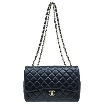 Pre Owned Chanel Black Quilted Lambskin Leather Jumbo Single Flap Bag