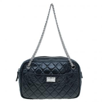 Pre Owned Chanel Black Quilted Crackled Leather Medium Reissue Camera Bag