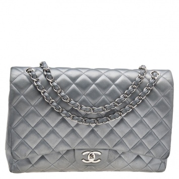 Pre Owned Chanel Grey Quilted Leather Maxi Classic Single Flap Bag