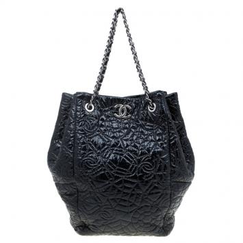 Pre Owned Chanel Black Patent Vinyl Rock In Moscow Tote