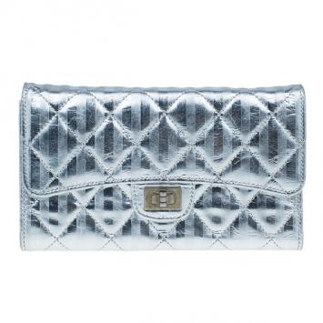 Pre Owned Chanel Metallic Silver Quilted Leather Reissue Trifold Wallet
