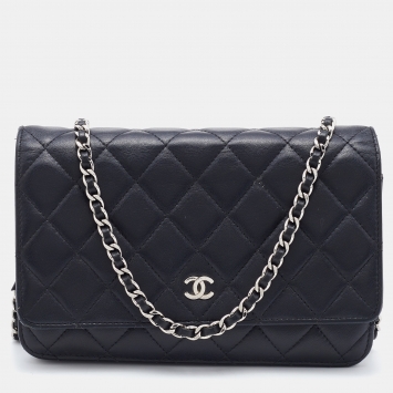 Pre Owned Chanel Black Quilted Leather Classic Wallet on Chain