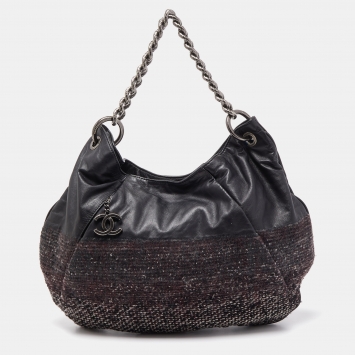 Pre Owned Chanel Black Tweed and Leather Coco Pleats Hobo