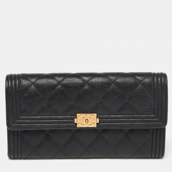 Pre Owned Chanel Black Quilted Caviar Leather Boy Wallet