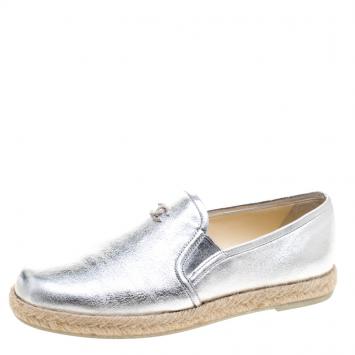 Pre Owned Chanel Metallic Silver Leather CC Espadrille Loafers Size 37