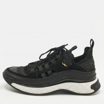 Pre Owned Chanel Black Neoprene and Suede CC Low Top Sneakers Size 39