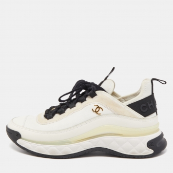 Pre Owned Chanel Tricolor Leather, Suede and Fabric CC Low Top Sneakers Size 39