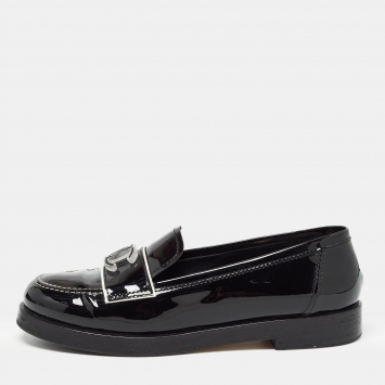 Pre Owned Chanel Black Patent Leather CC Slip On Loafers Size 38.5
