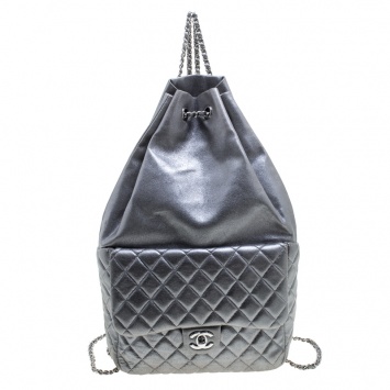 Pre Owned Chanel Silver Quilted Leather Large Seoul Backpack