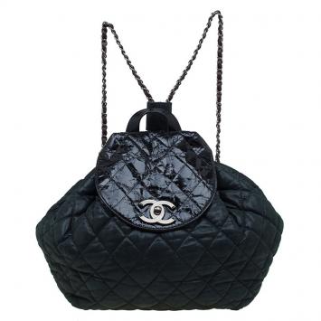 Pre Owned Chanel Black Quilted Iridescent Leather In the Mix Backpack