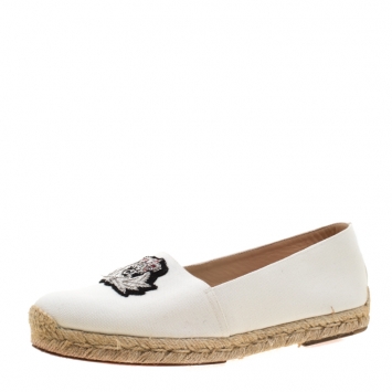Pre Owned Christian Louboutin White Canvas Gala Embroidered Crest Espadrille Loafers Size 39