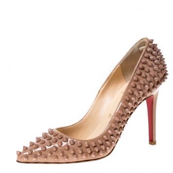Pre Owned Christian Louboutin Beige Patent Leather Pigalle Spikes Pumps Size 35