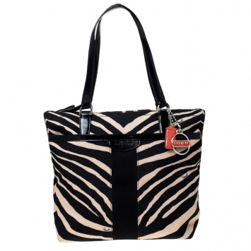 Pre Owned Coach Black/Cream Zebra Print Canvas and Patent Leather Tote